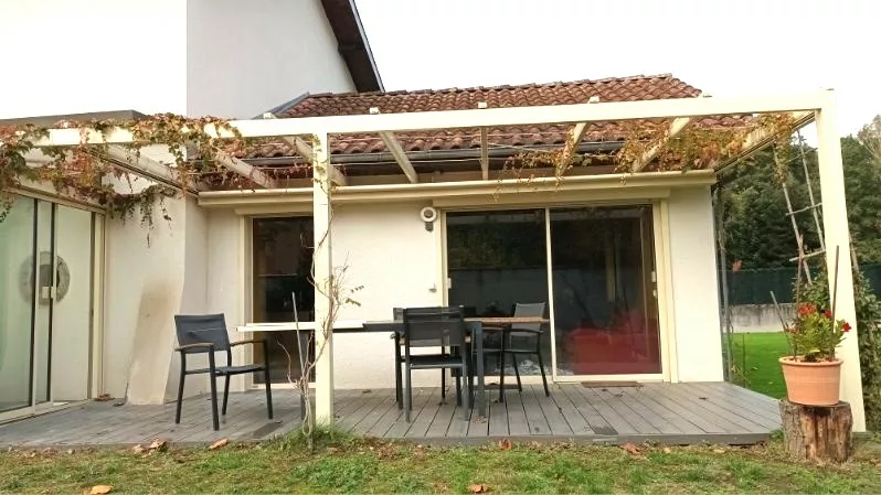 menuisier pergola auch